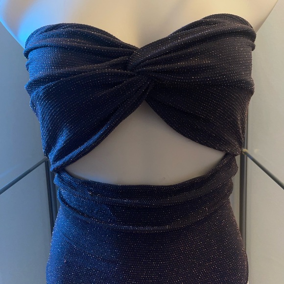 PrettyLittleThing Sparkling Sleeveless Bodysuit - Picture 9 of 11